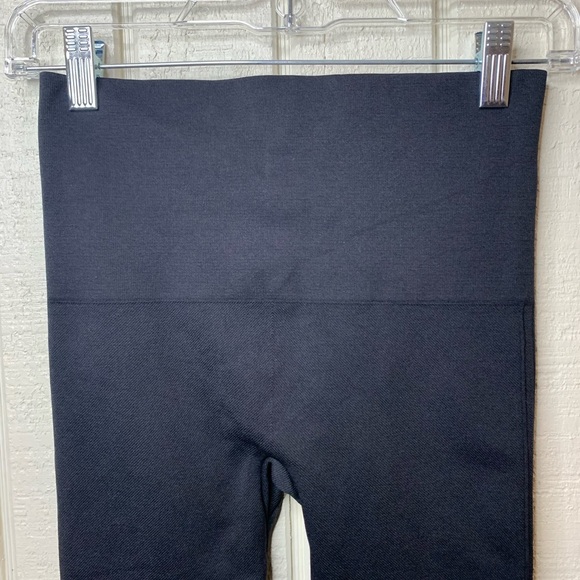 SPANX seamless leggings, size medium. - Picture 5 of 6